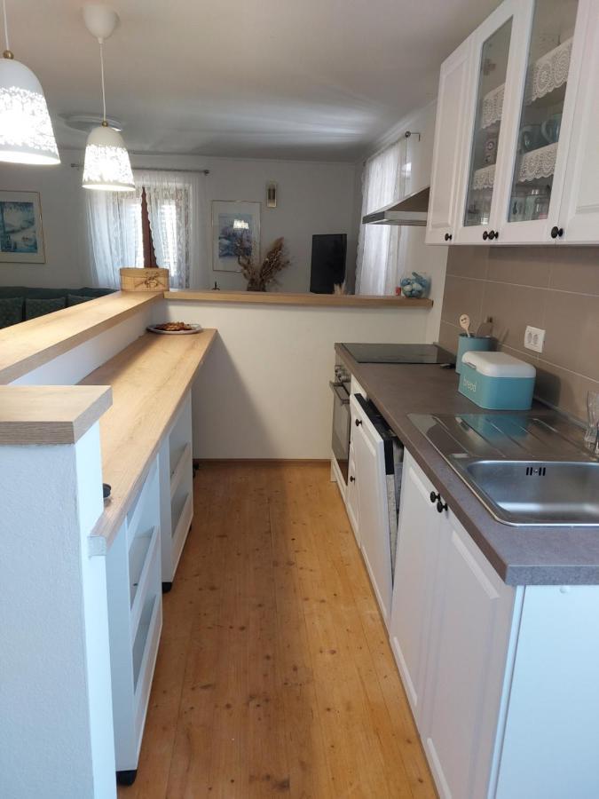 Apartment Bellavista Groznjan Bagian luar foto