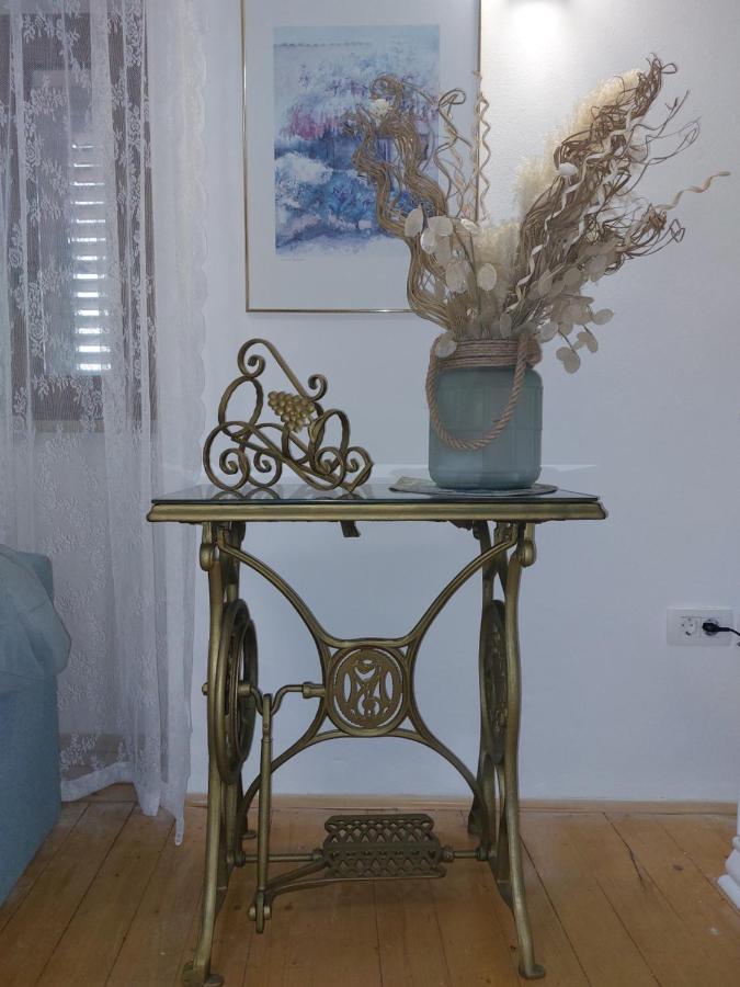 Apartment Bellavista Groznjan Bagian luar foto